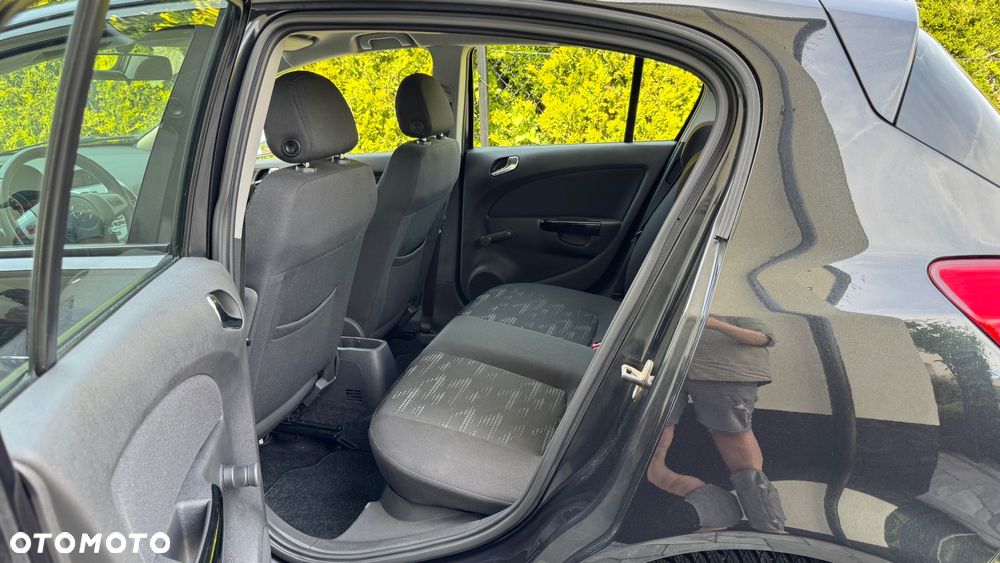 Opel Corsa - 35