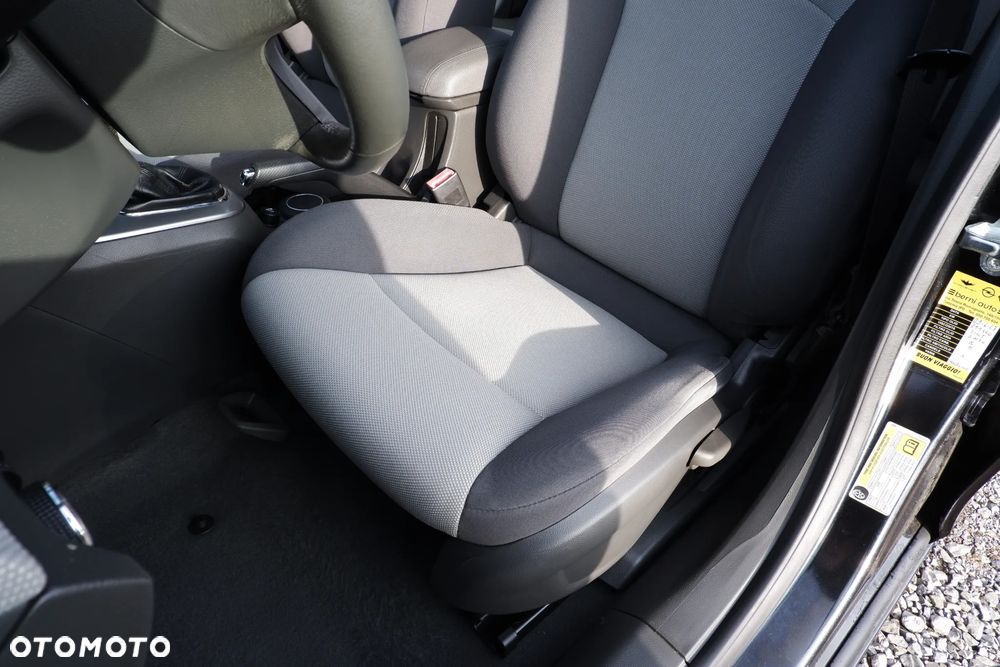 Chevrolet Cruze 1.6 LS - 24