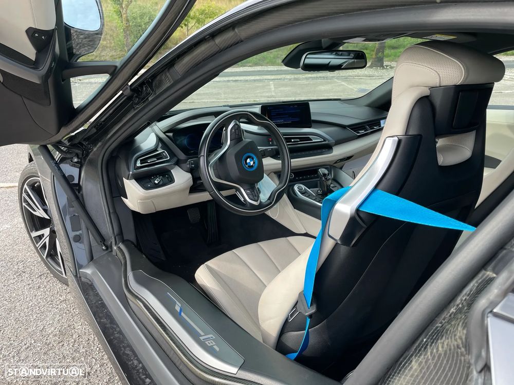BMW i8 - 6