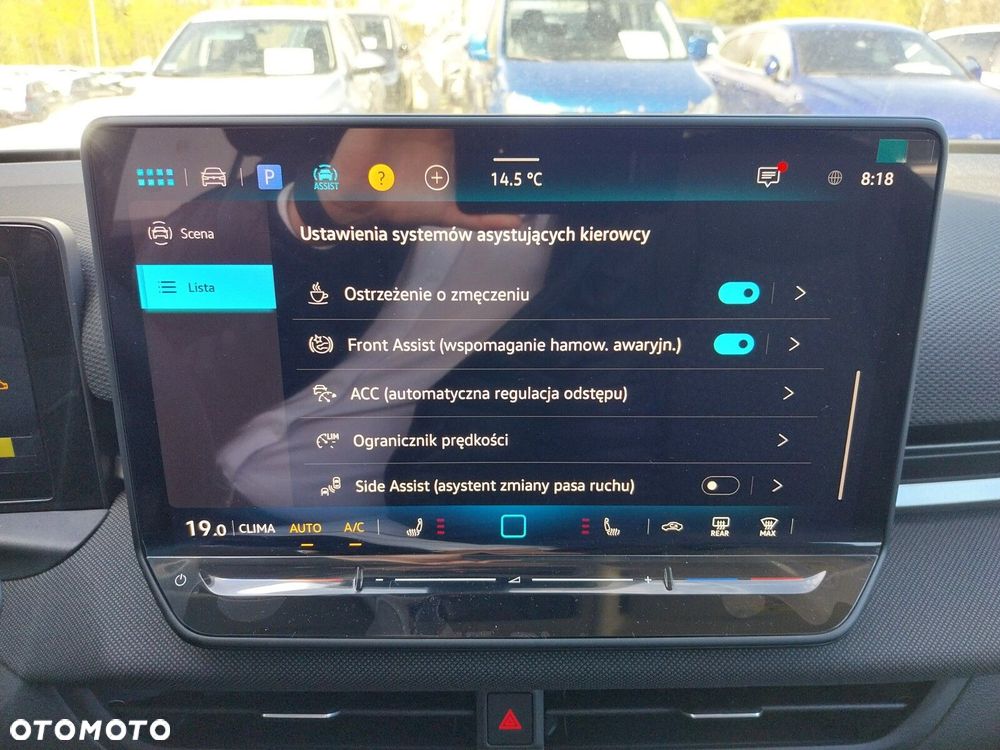 Volkswagen T-Roc - 12