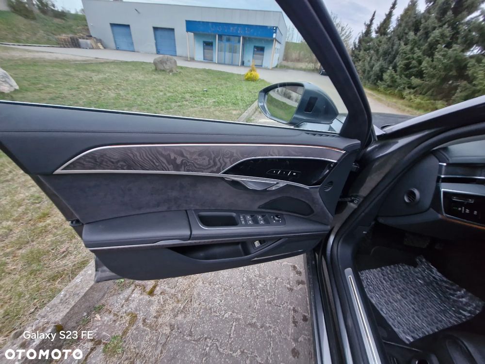 Audi A8 L 55 TFSI quattro tiptronic - 13