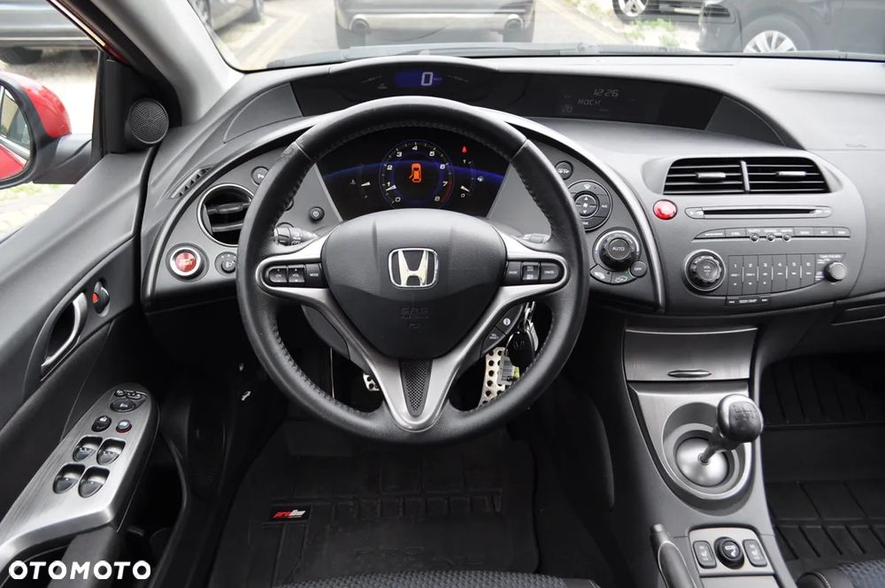Honda Civic 1.8 Comfort - 27