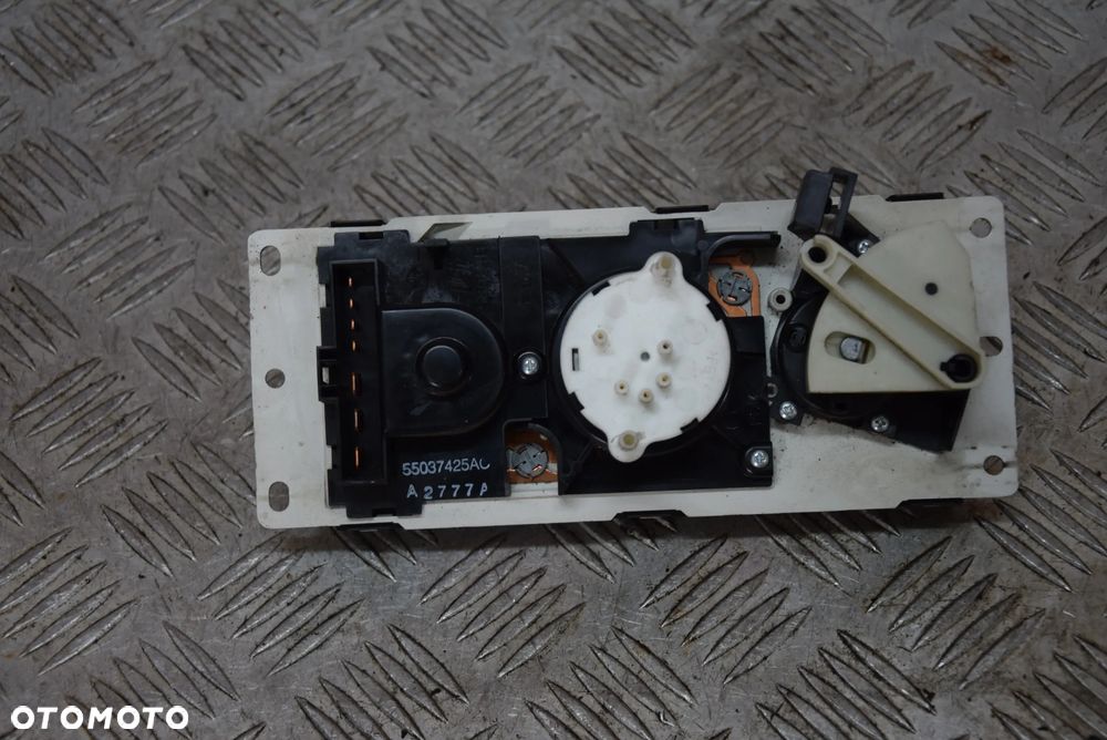 JEEP CHEROKEE XJ LF PANEL NAWIEWU EU - 3