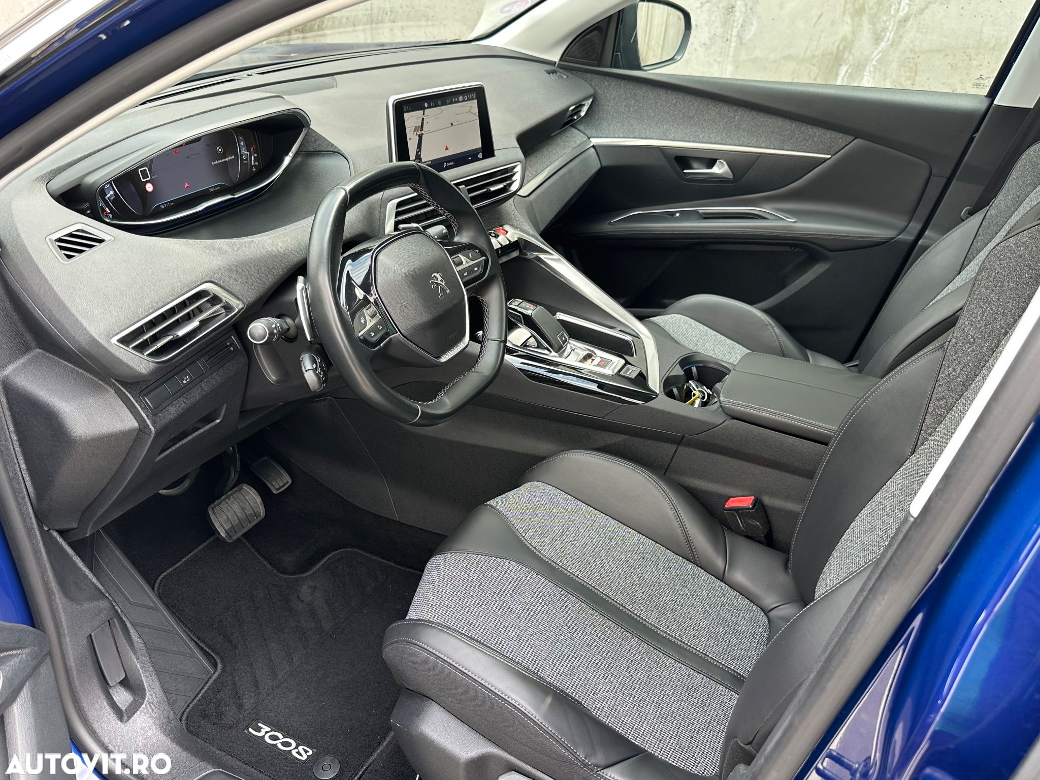 Peugeot 3008 PureTech 130 Stop & Start GPF EAT8 Allure - 24