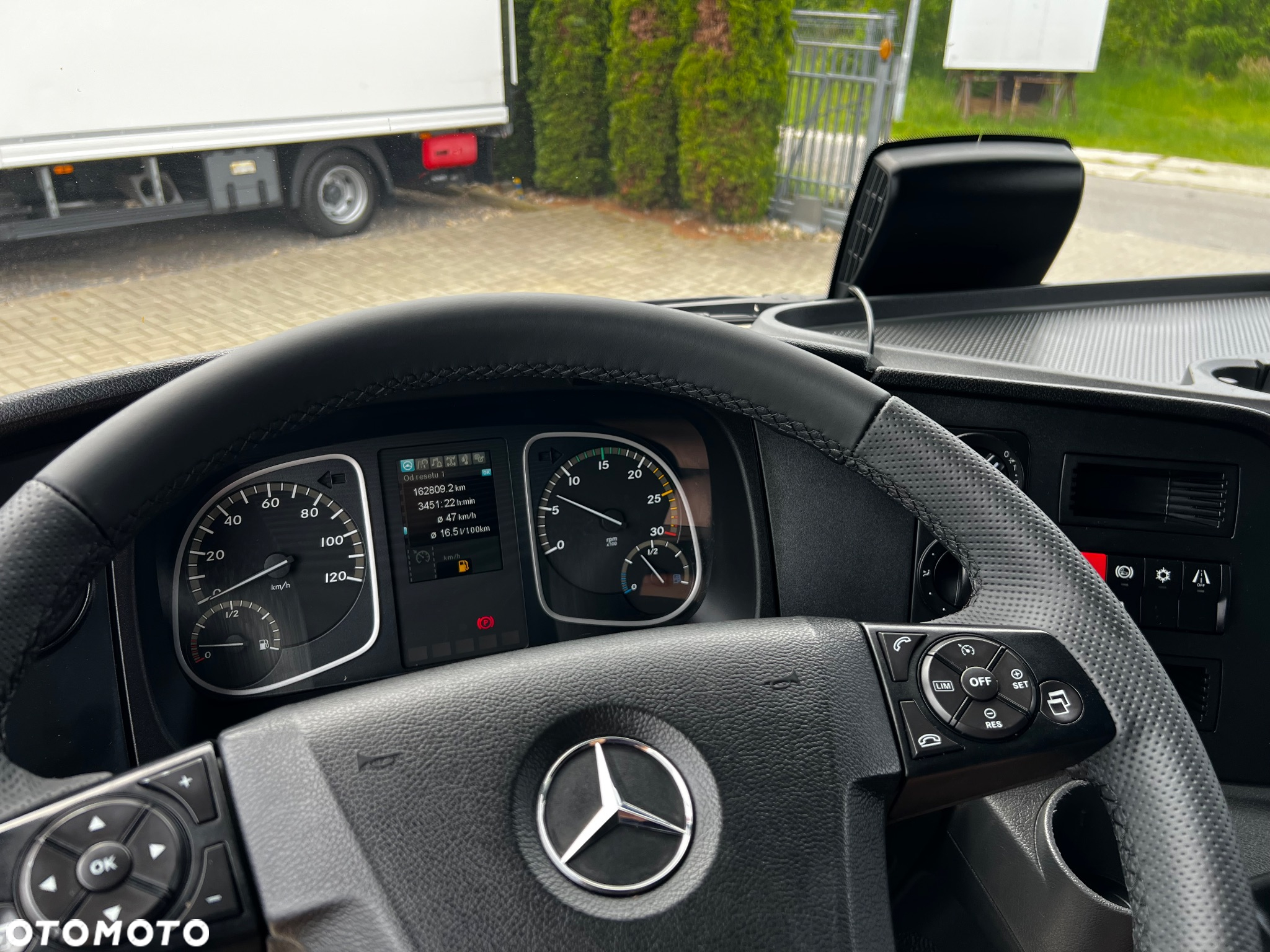 Mercedes-Benz ATEGO - 24