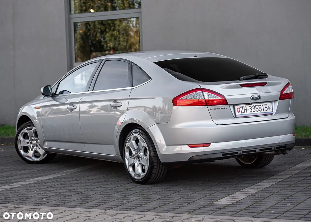 Ford Mondeo 2.5 Titanium - 10