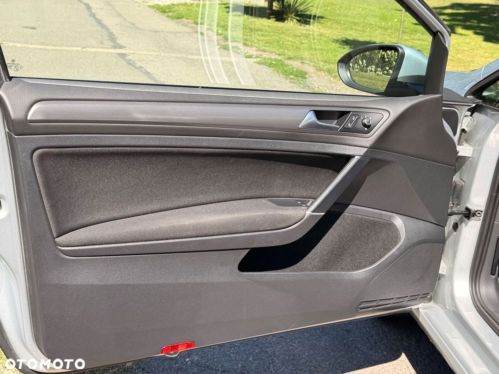 Volkswagen Golf 1.4 TSI BMT Comfortline - 17