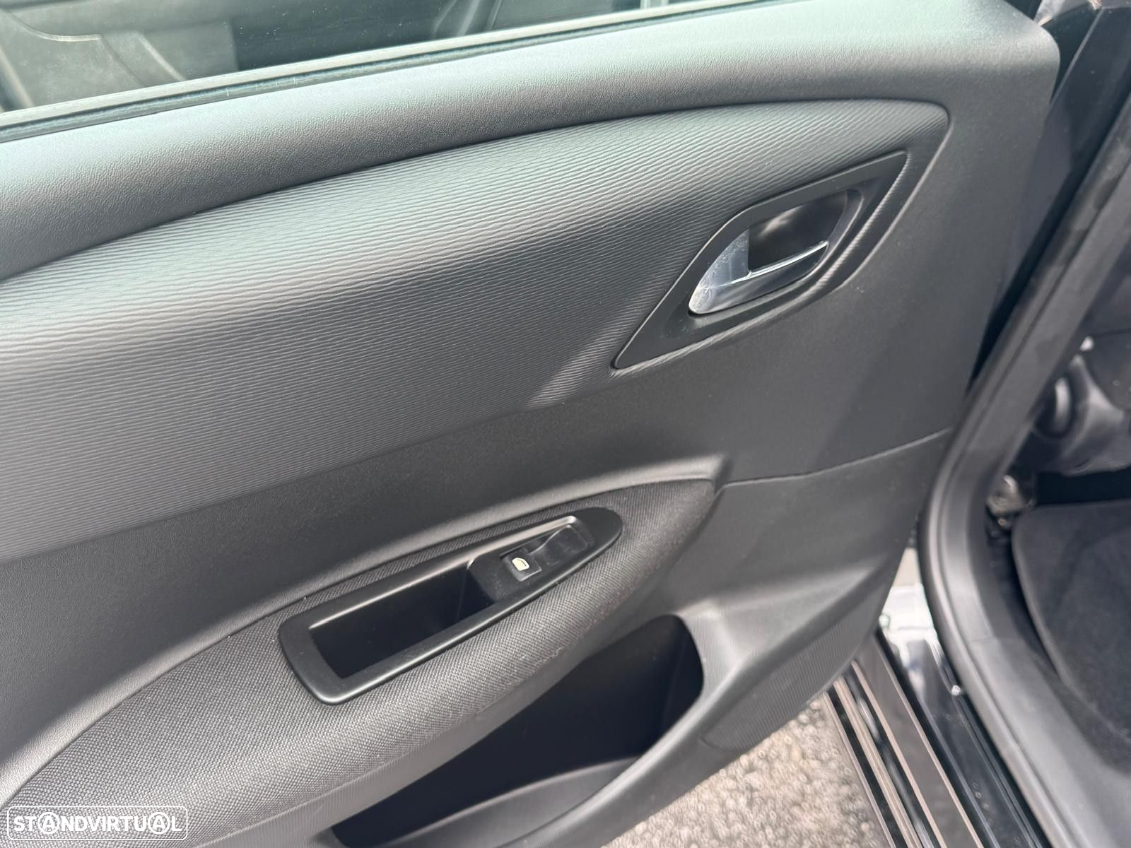 Citroën C4 1.6 HDi Business - 18