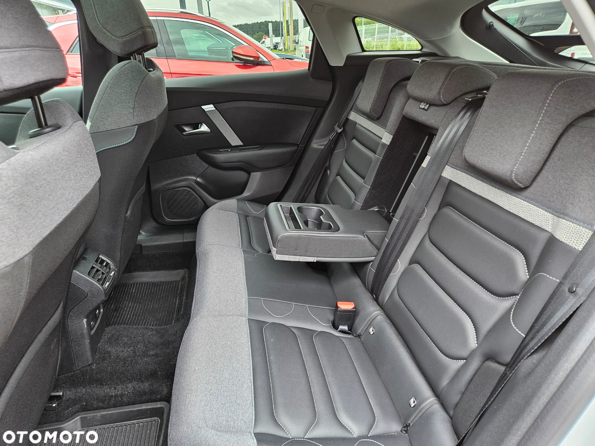 Citroën C4 1.2 PureTech Max S&S EAT8 - 16