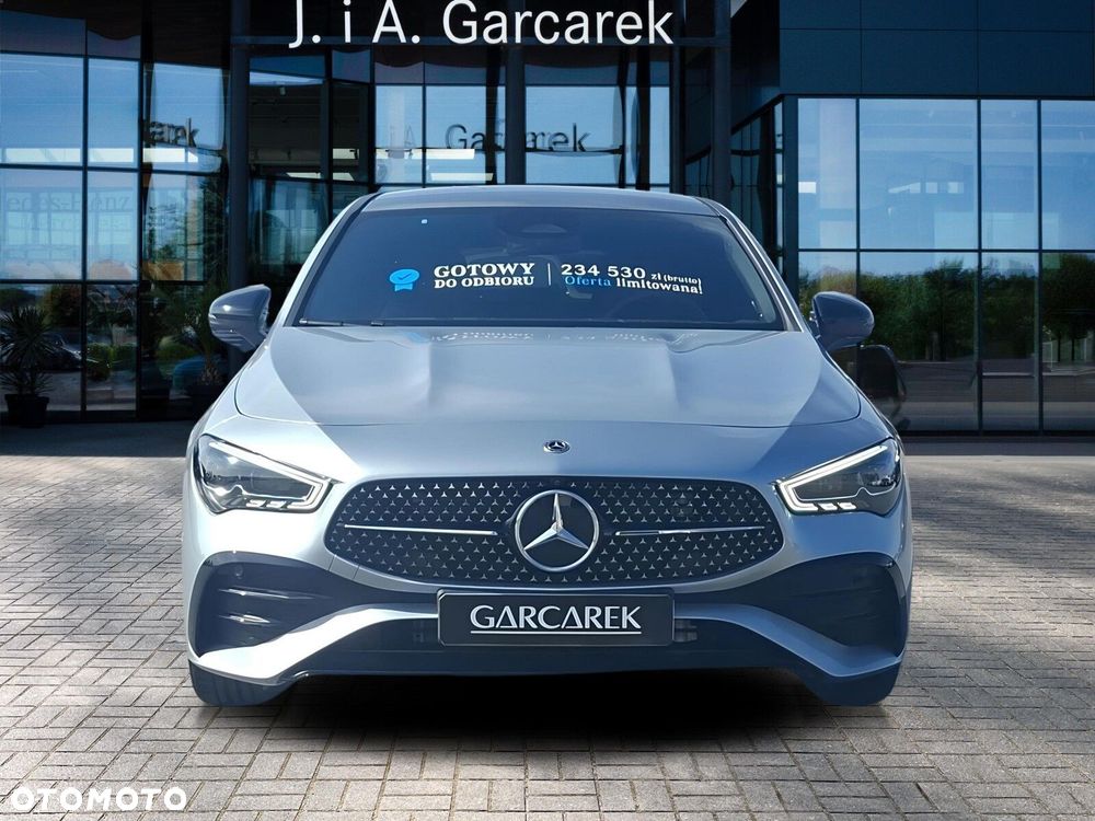 Mercedes-Benz CLA - 9