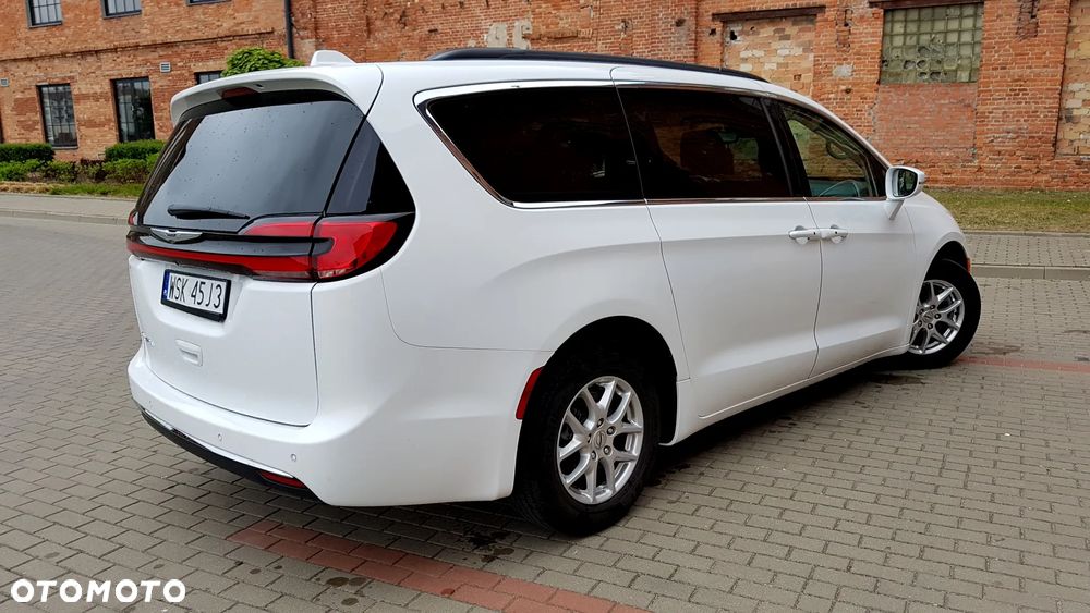 Chrysler Pacifica - 34