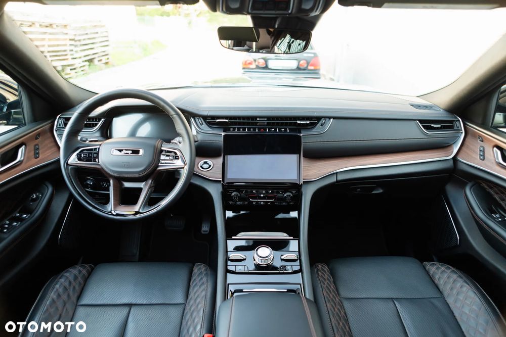 Jeep Grand Cherokee - 11