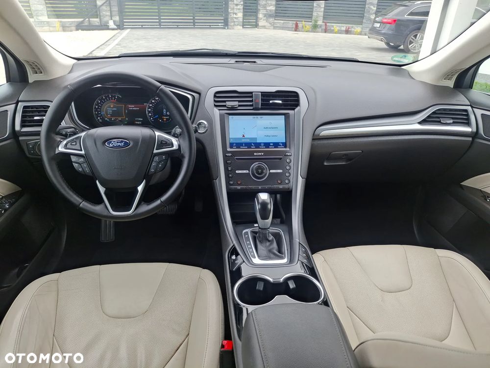 Ford Mondeo - 9