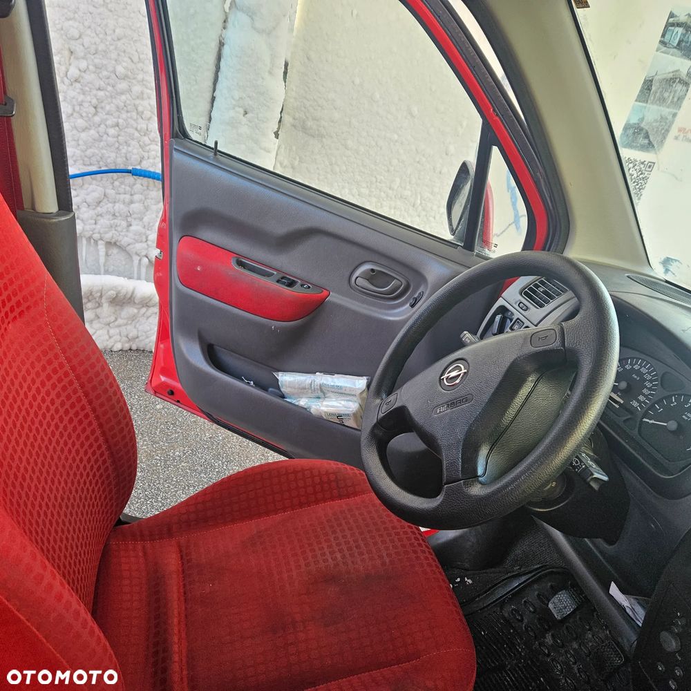 Opel Agila 1.2 16 V - 9