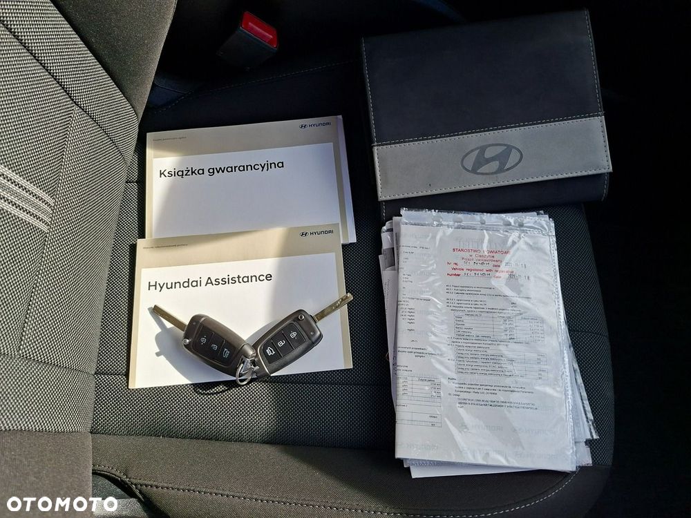 Hyundai Elantra - 27