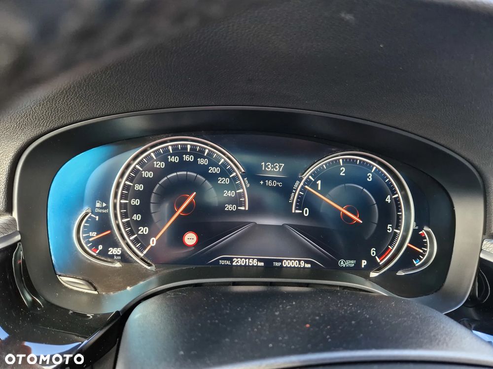 BMW Seria 5 530d Touring Sport Line - 24