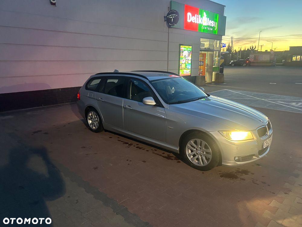 BMW Seria 3 318d DPF - 4