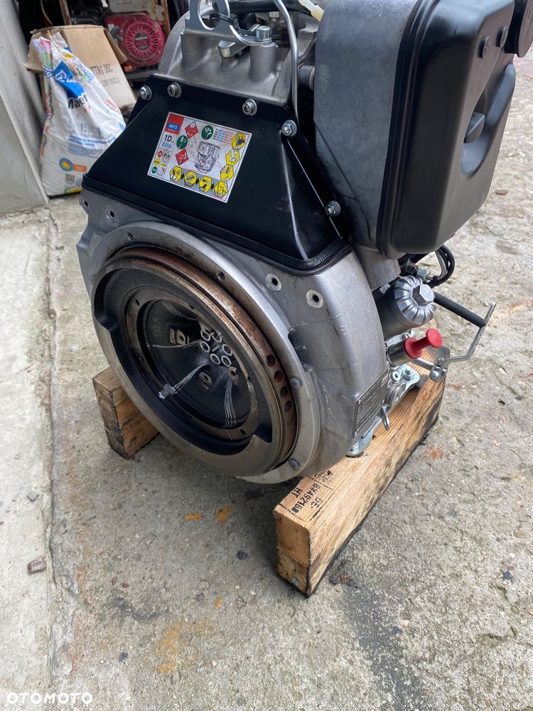 Hatz supra 1d81 2023/12 rok - 4