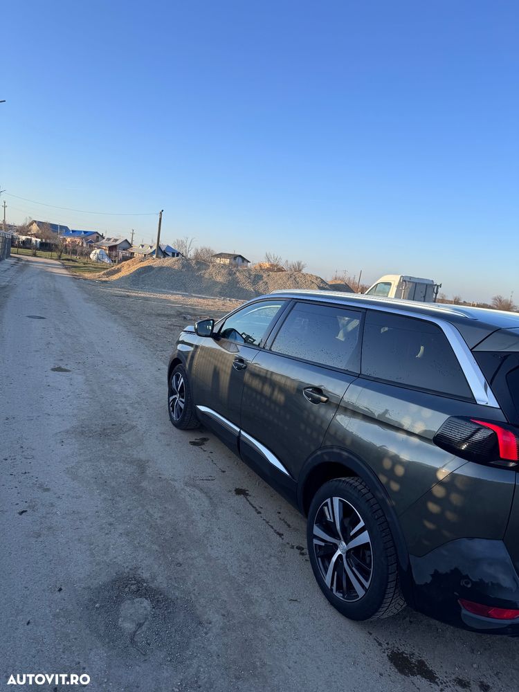 Peugeot 5008 1.2 Puretech Turbo s&s Allure - 4