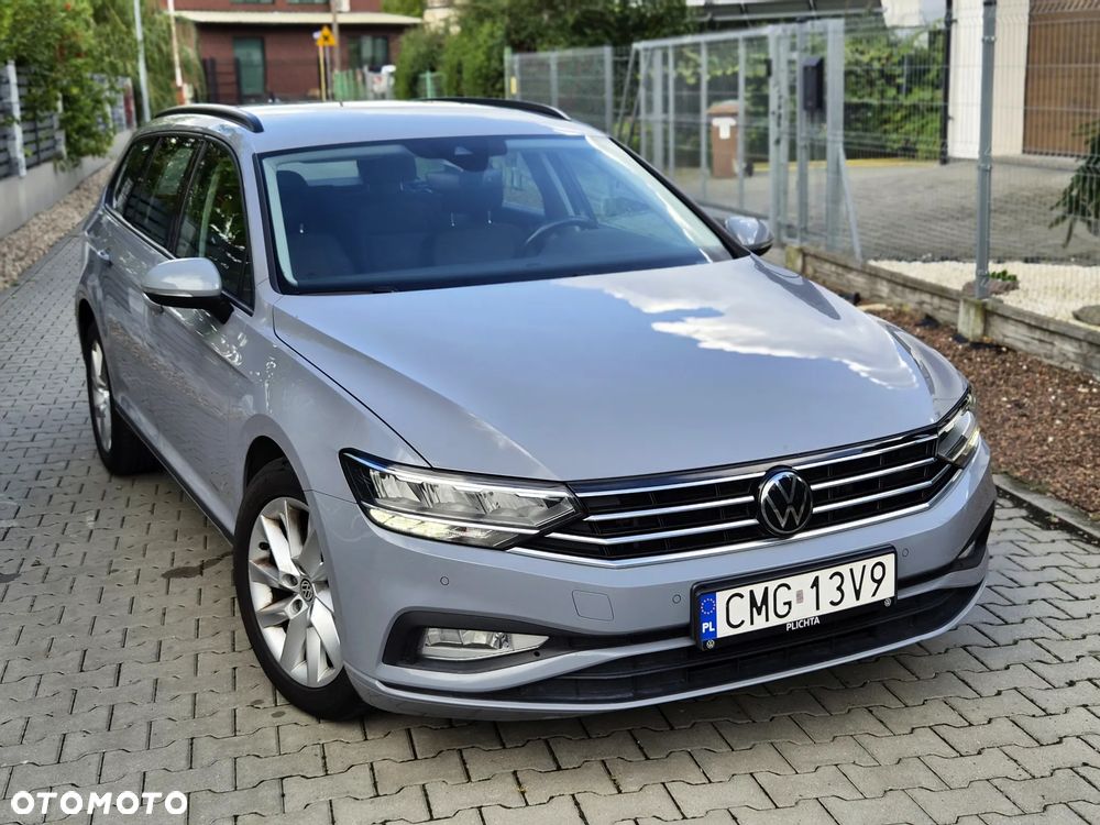 Volkswagen Passat - 2