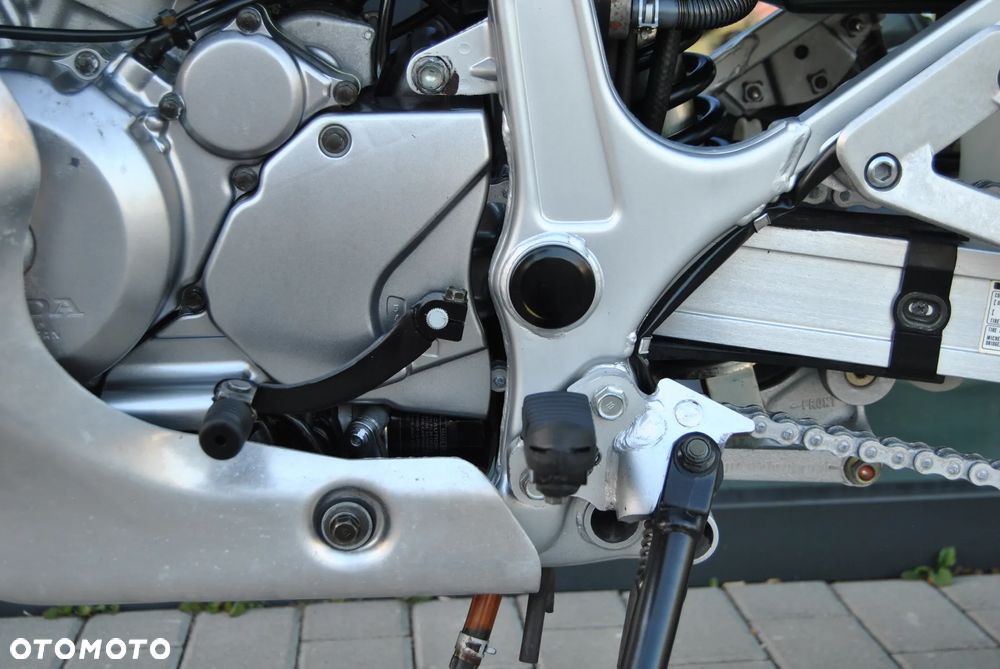 Honda XRV - 31