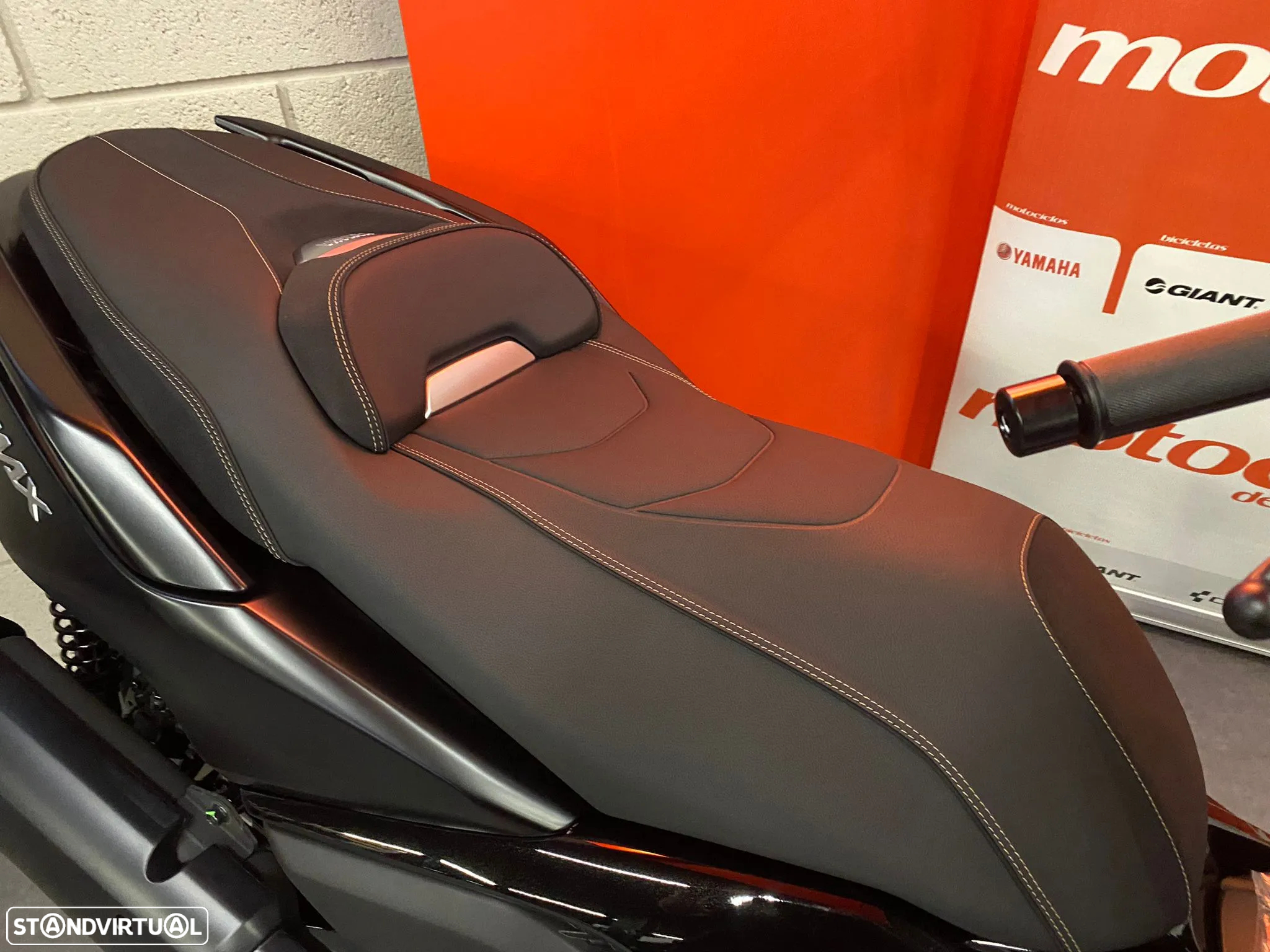 Yamaha X-Max 300 Tech Max - 7