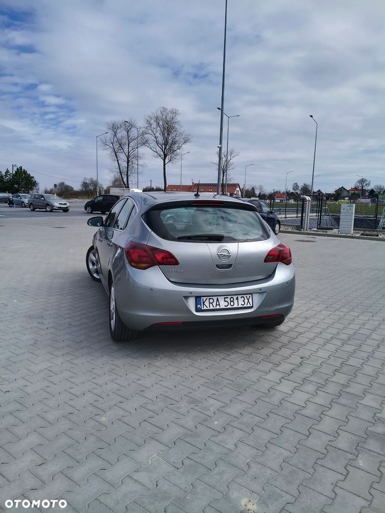 Opel Astra 1.6 Edition Sport - 4
