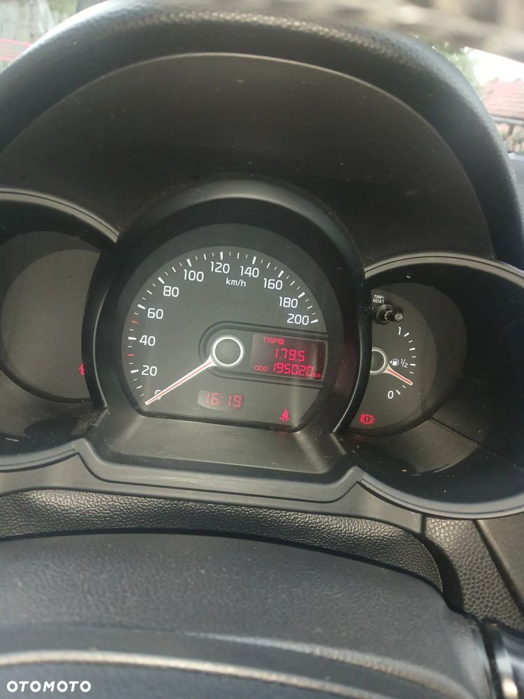 Kia Picanto 1.0 L - 8