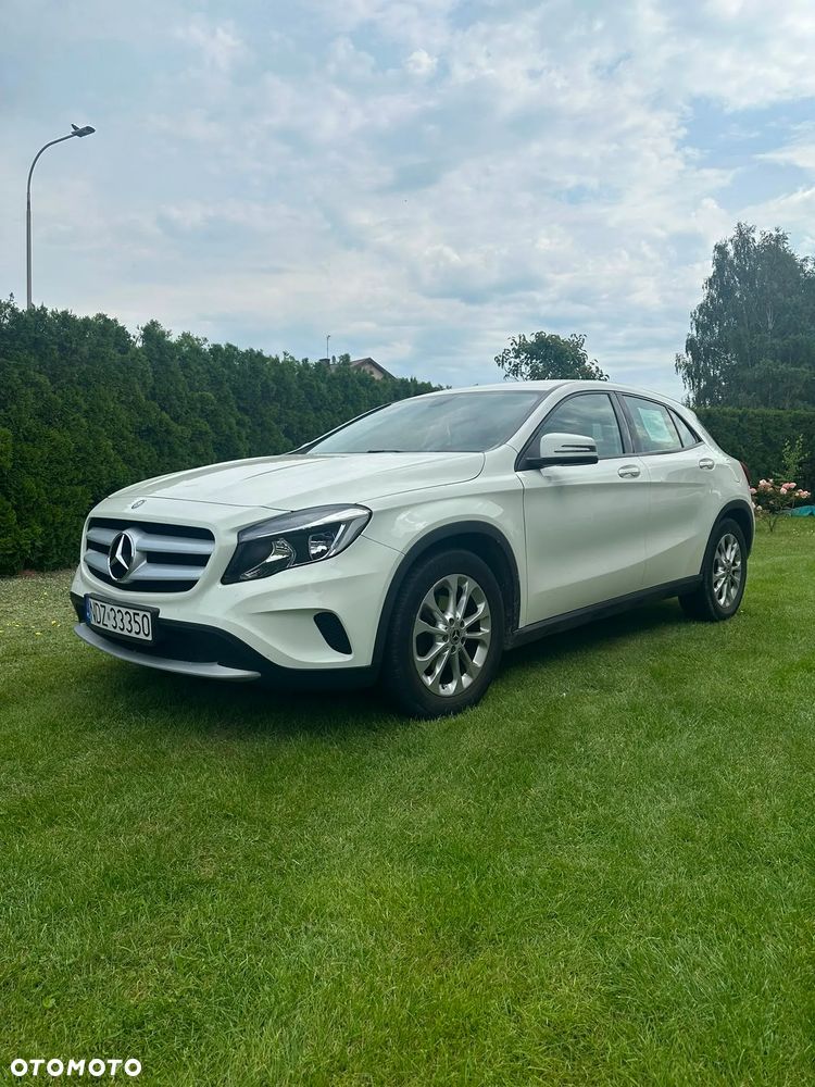 Mercedes-Benz GLA 200 - 6