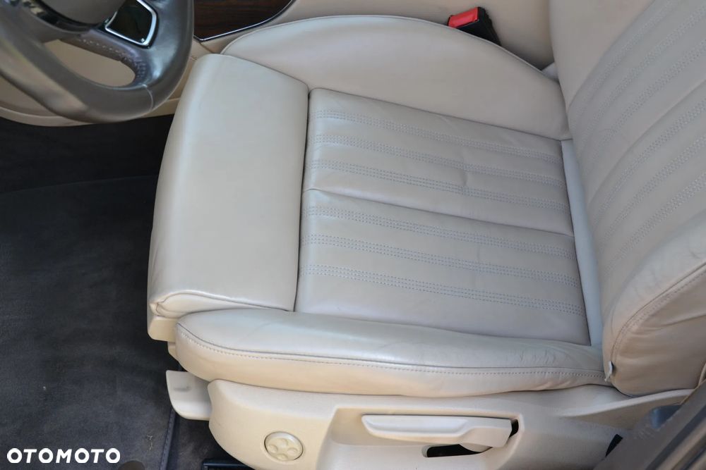 Audi A6 Avant 3.0 TDI clean diesel Quattro S tronic - 12