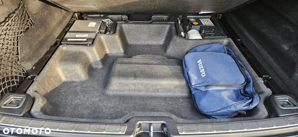 Volvo XC 60 B5 B R-Design - 15