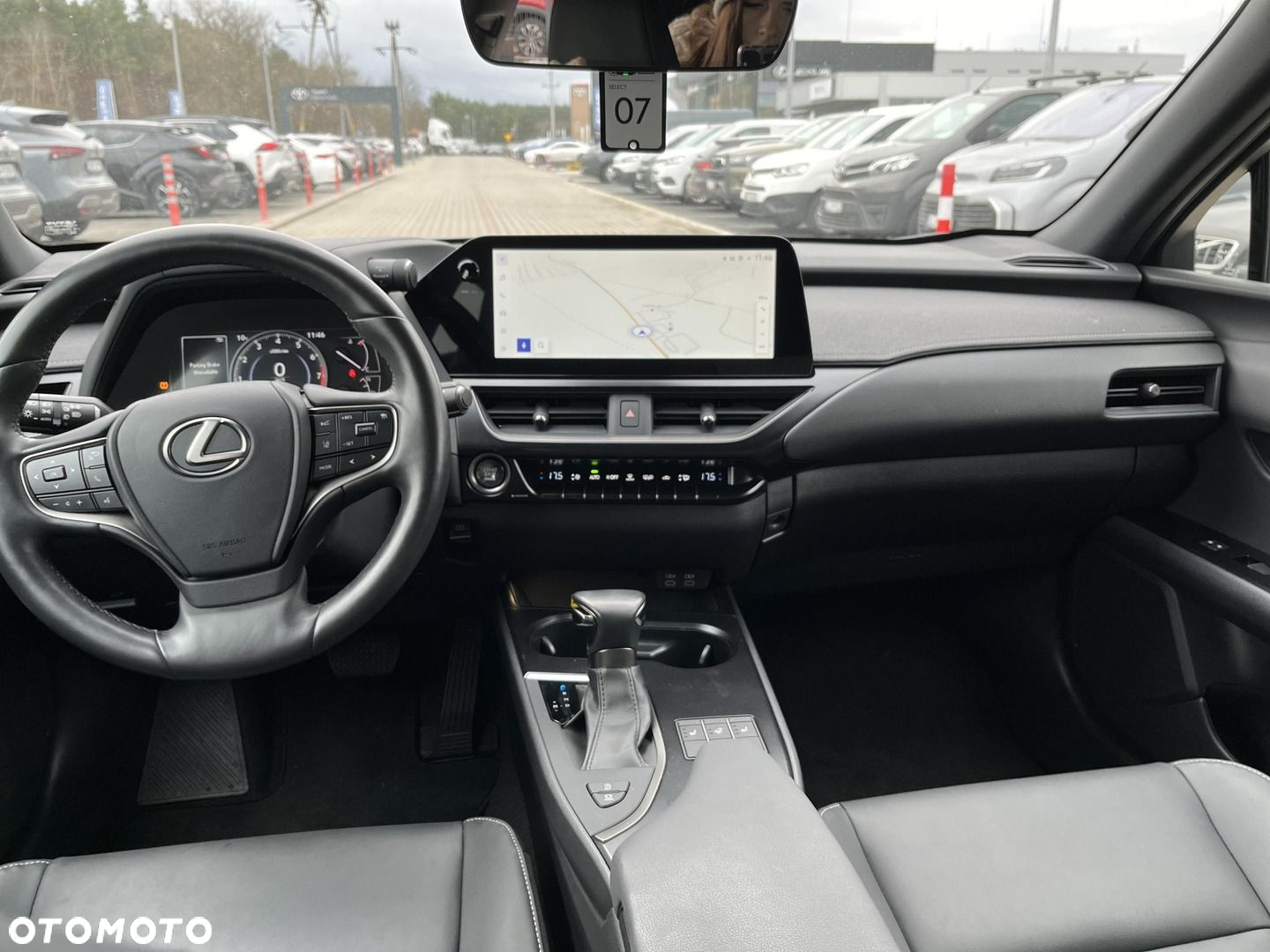 Lexus UX 200 F Sport 2WD - 12