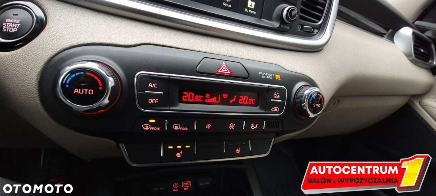Kia Sorento - 33