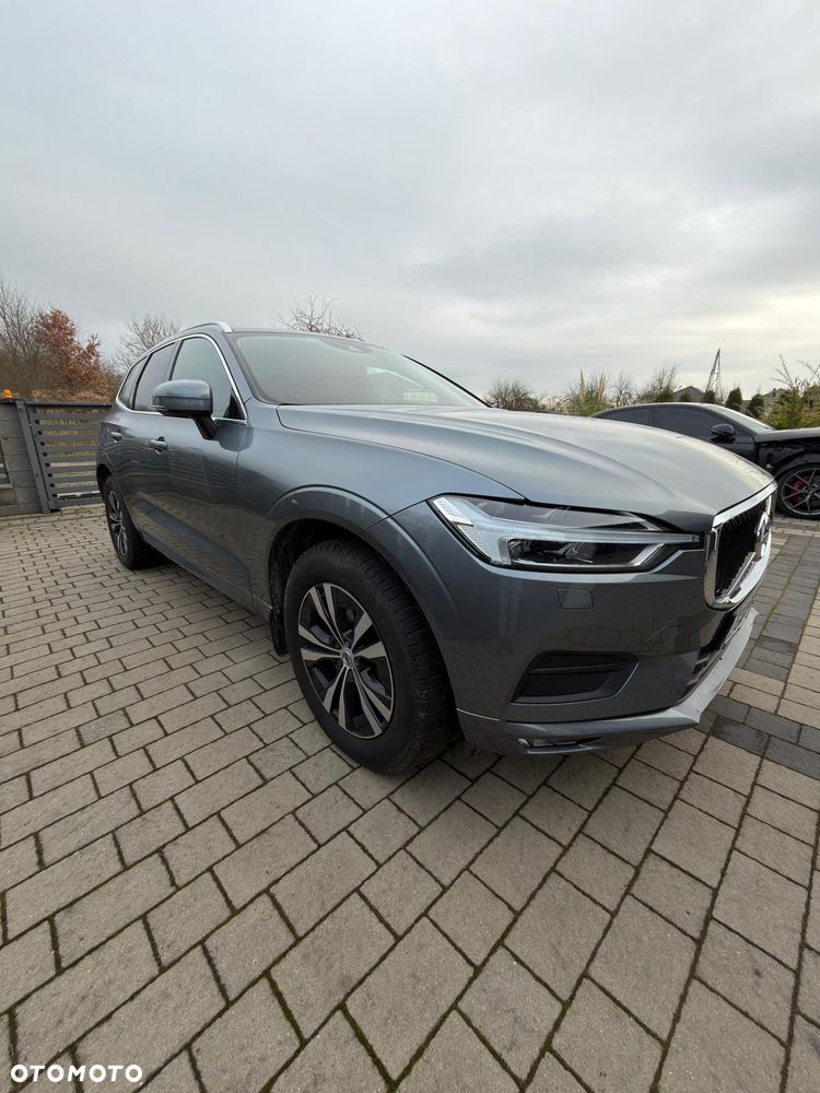 Volvo XC 60 B4 D AWD Geartronic Momentum - 2
