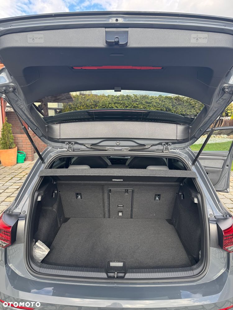 Volkswagen Golf 2.0 TSI OPF DSG R-Line - 9