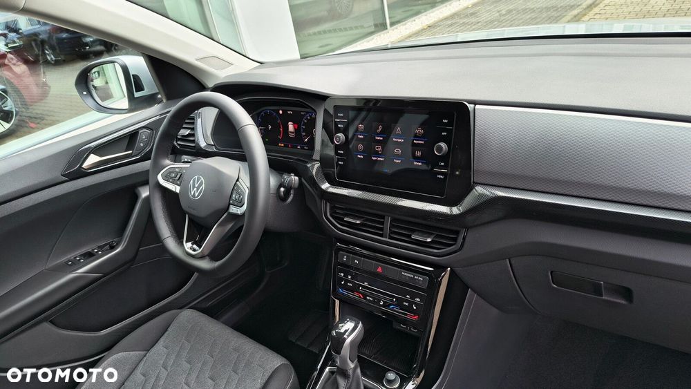 Volkswagen T-Cross - 17