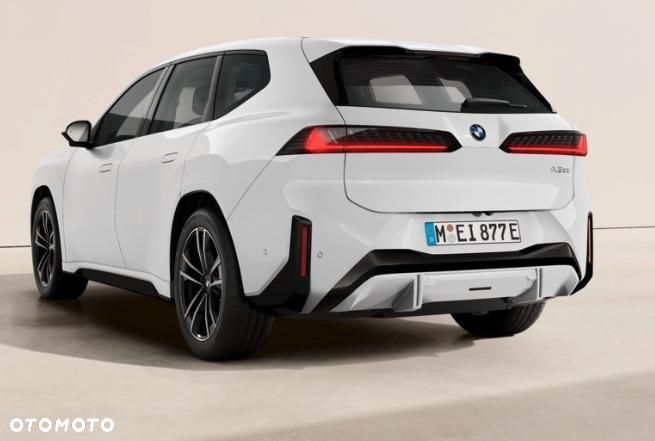 BMW iX3 - 4