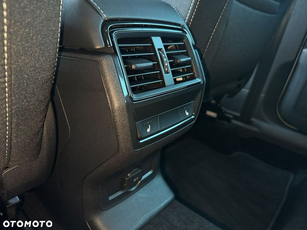 Skoda Karoq 1.5 TSI DSG Sportline - 27