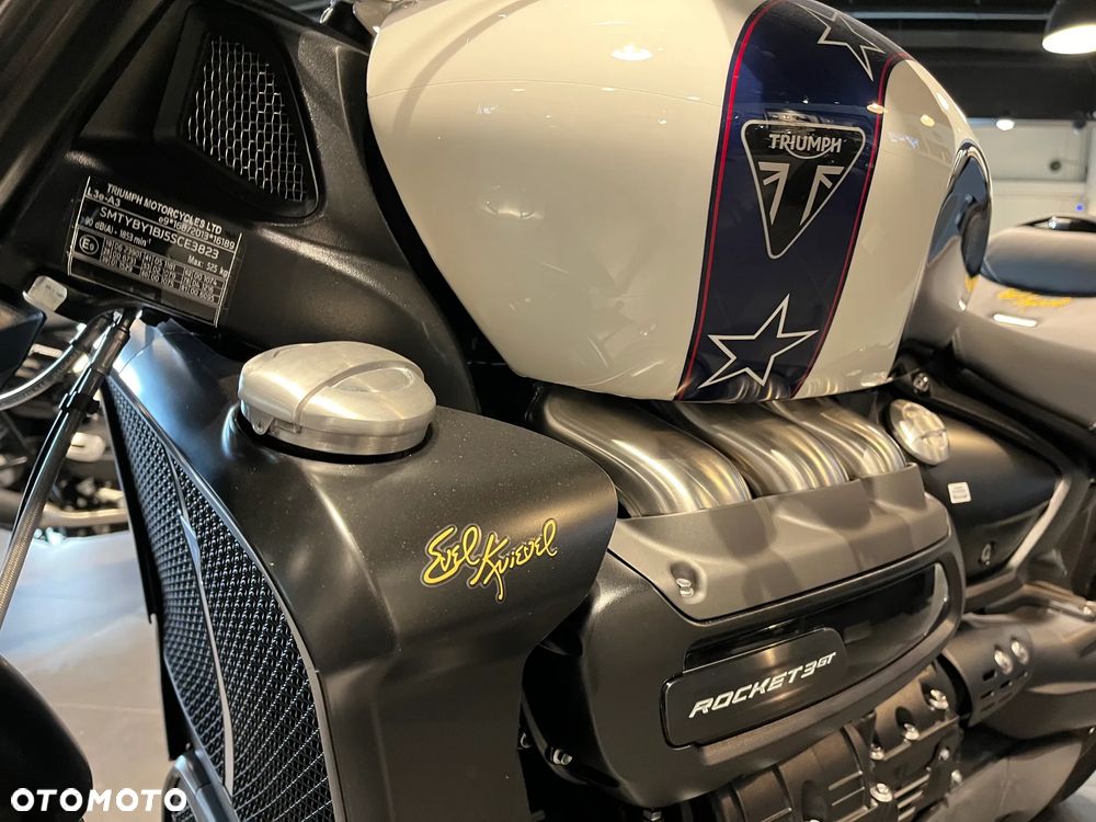 Triumph Rocket - 9