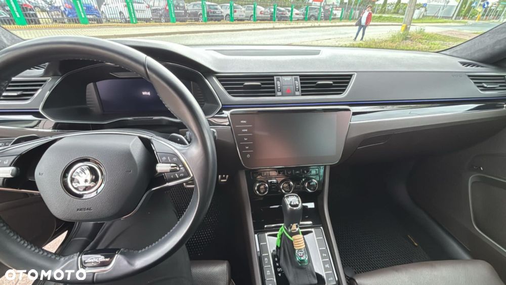 Skoda Superb 2.0 TSI 4x4 L&K DSG - 8