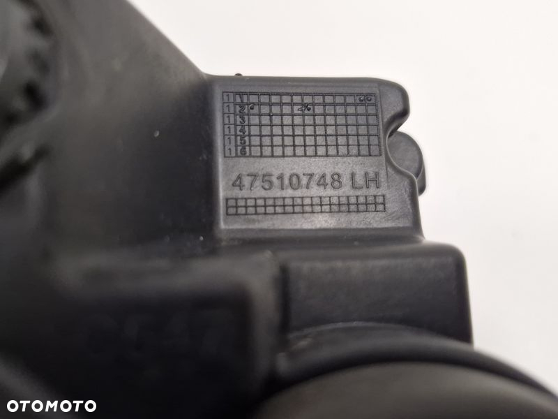 FIAT 500L 500 L HALOGEN LEWY PRZÓD LAMPA PRZECIWMGIELNA LEWA PRZEDNIA 47510748 - 10