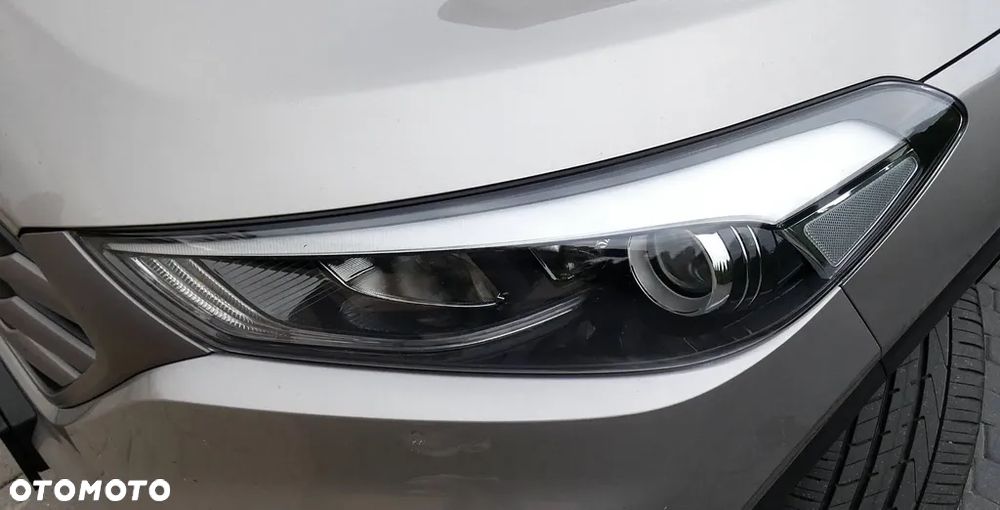 Hyundai Tucson 1.6 GDI BlueDrive Style 2WD - 26