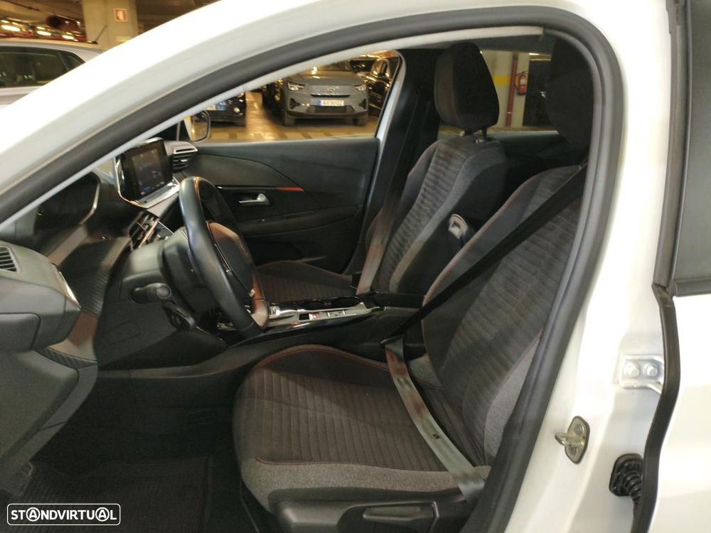 Peugeot e-208 50 kWh Active Pack - 7