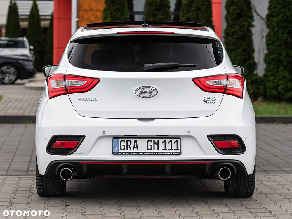 Hyundai i30 1.6 T GDI Turbo - 11