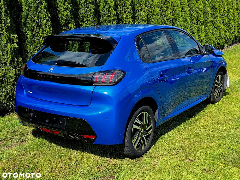 Peugeot 208 PureTech 130 EAT8 Allure - 4