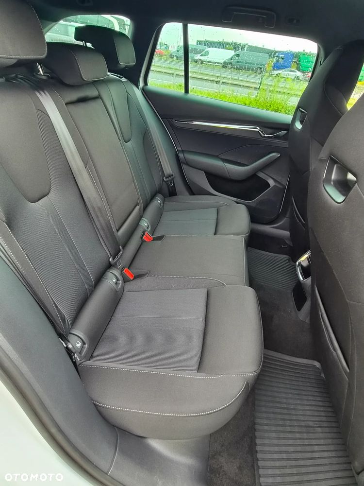 Skoda Octavia 2.0 TDI Style DSG - 16