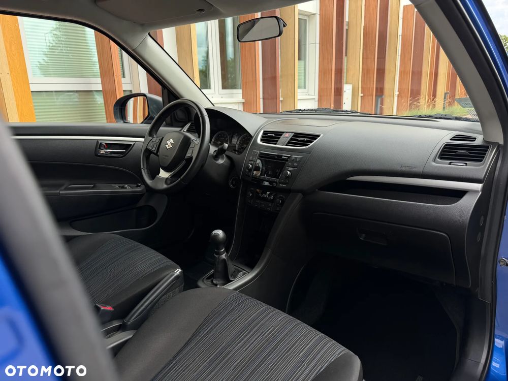 Suzuki Swift 1.2 Premium - 9