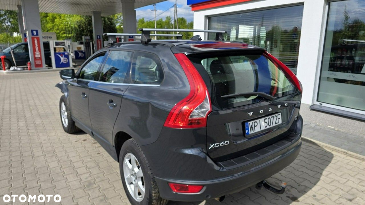 Volvo XC 60 - 4