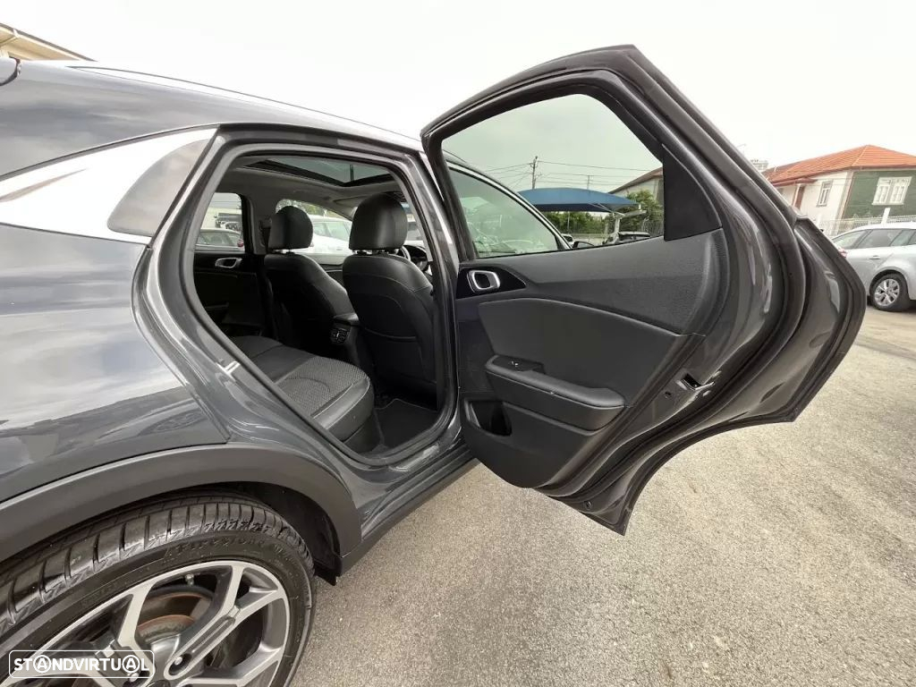 Kia XCeed 1.6 GDi PHEV Drive - 38