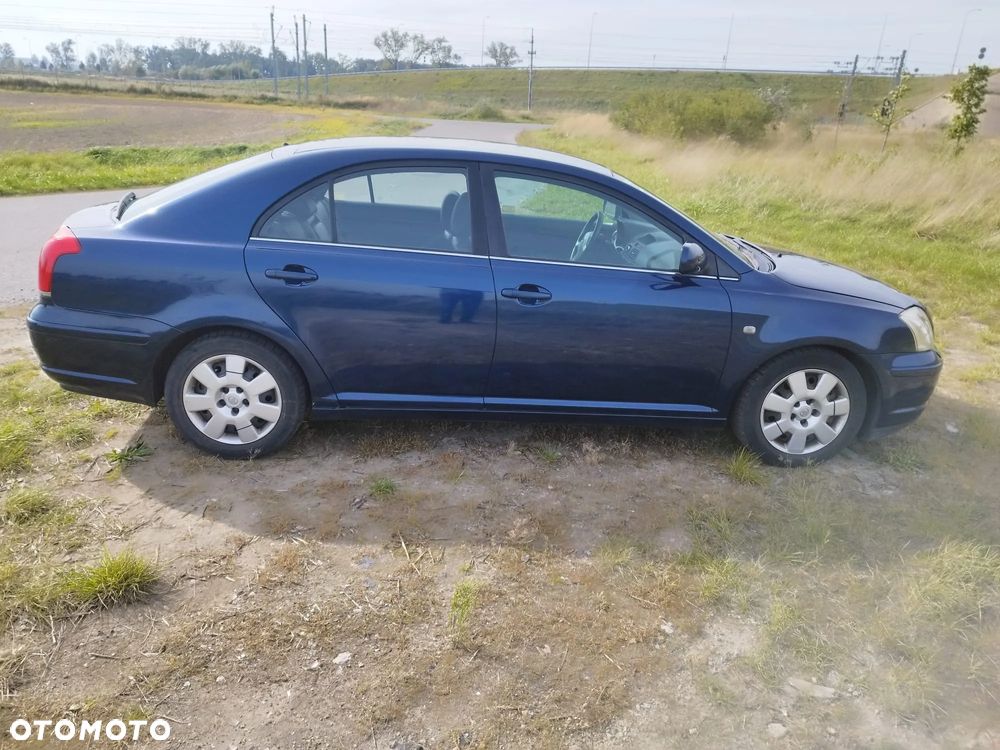 Toyota Avensis 2.0 VVT-i Sol - 9
